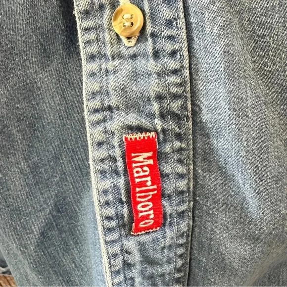 Vintage Marlboro Cigarette Denim Long Sleeve Button Up Sz LG Made in USA - Picture 2 of 6